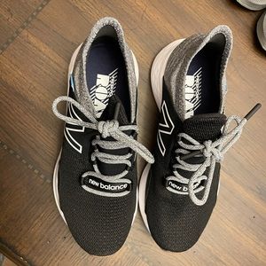 New balance fresh foam roav tennis shoes